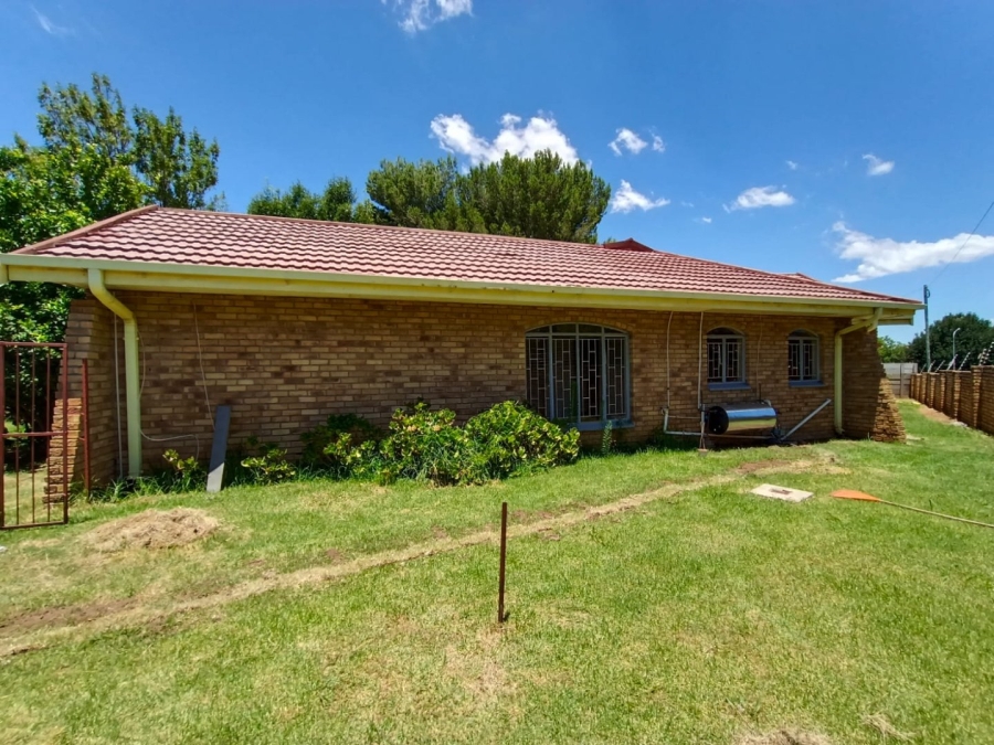 4 Bedroom Property for Sale in Elandia Free State